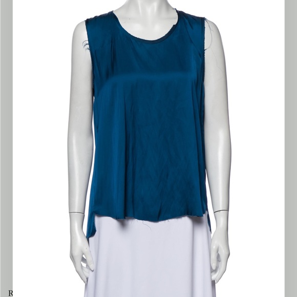 Raquel Allegra blue sleeveless asymmetric hem top - Picture 2 of 3